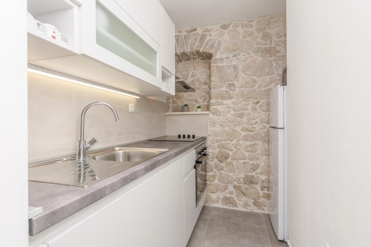 Apartmani Mustaca Dvori Privlaka  Exterior photo