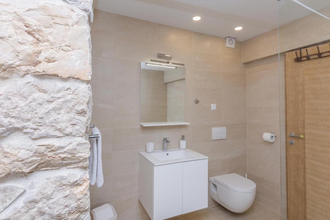 Apartmani Mustaca Dvori Privlaka  Exterior photo