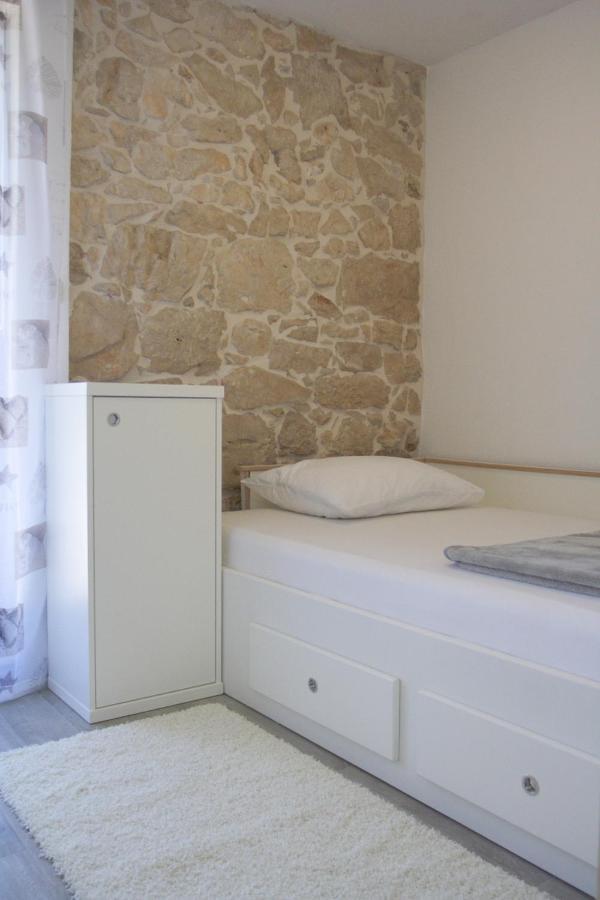 Apartmani Mustaca Dvori Privlaka  Exterior photo